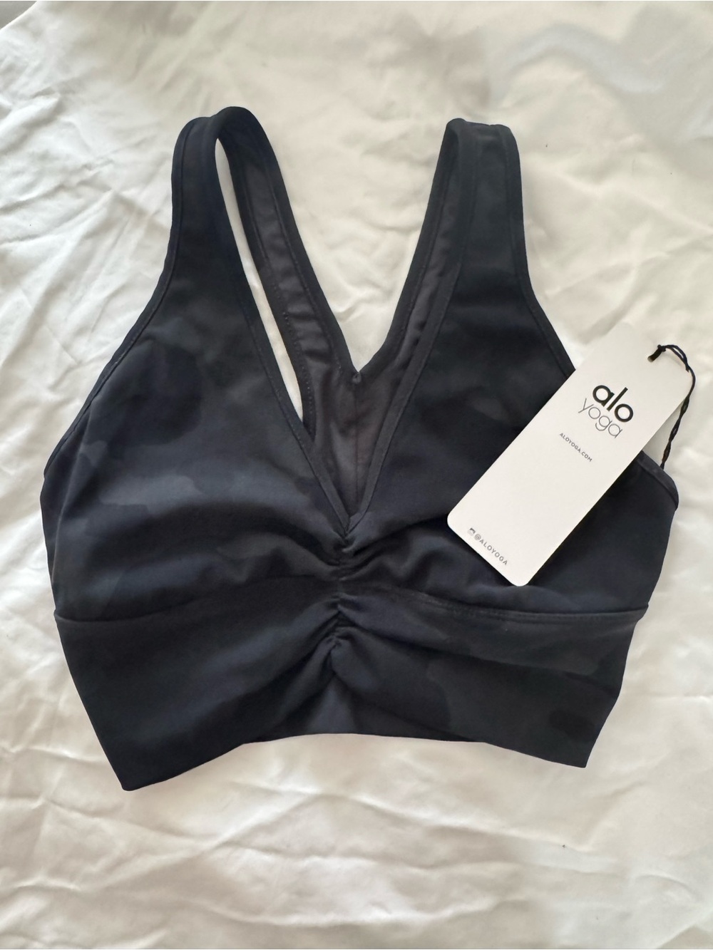 ALO Yoga Black V-Neck Ruched Front Sports Bra NWT